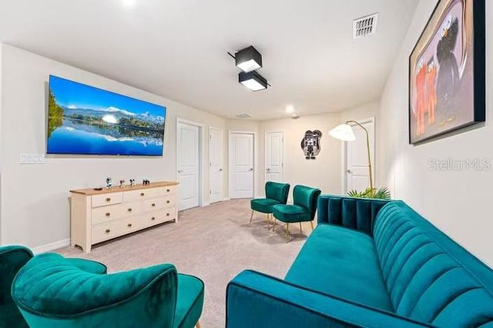 Image No.32-10 Bed Property for sale