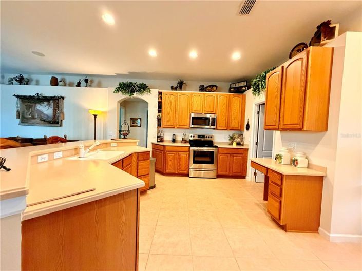 Image No.15-4 Bed Property for sale