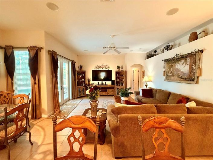 Image No.22-4 Bed Property for sale