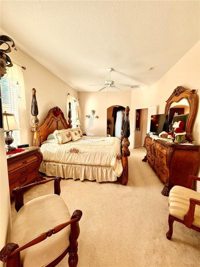 Image No.26-4 Bed Property for sale