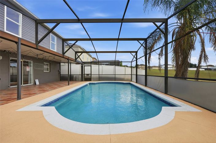 Image No.11-5 Bed Property for sale