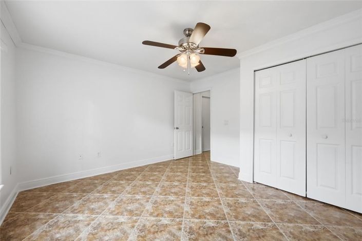 Image No.18-5 Bed House for sale