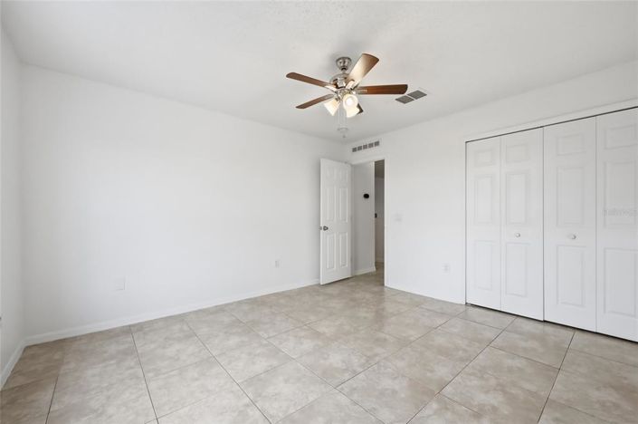 Image No.36-5 Bed House for sale