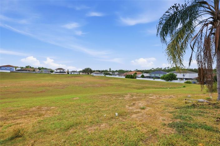 Image No.40-5 Bed Property for sale