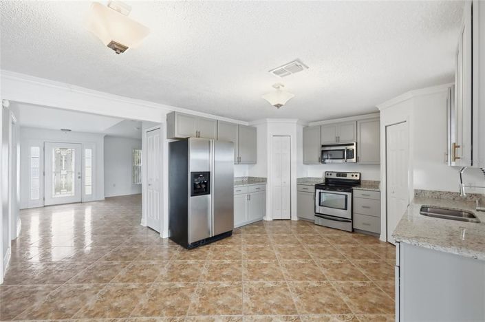 Image No.5-Maison de 5 chambres à vendre à Saint John