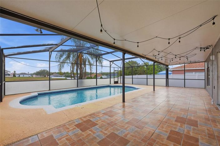 Image No.7-5 Bed House for sale