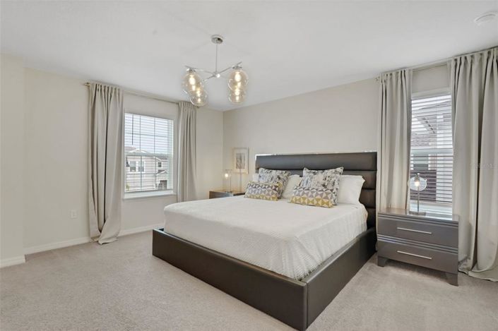 Image No.32-6 Bed Property for sale