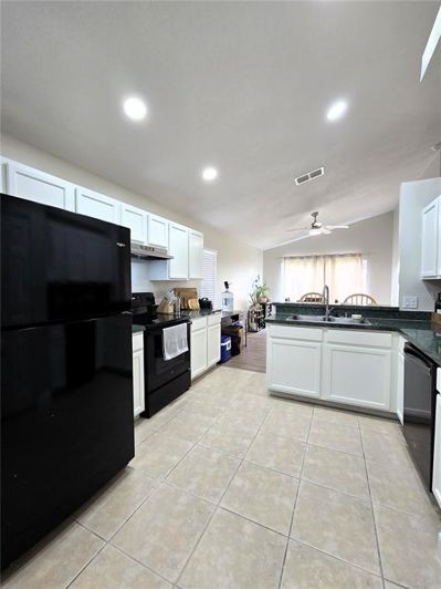 Image No.10-3 Bed House for sale