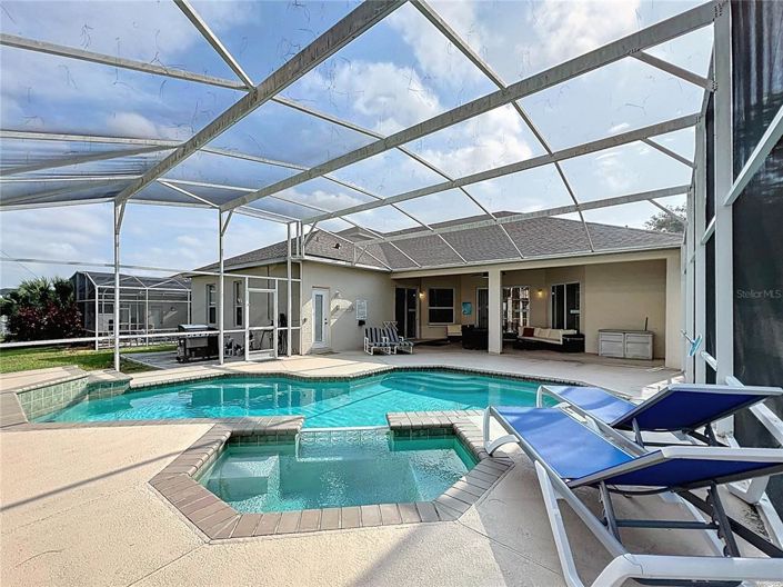 Image No.2-5 Bed Property for sale