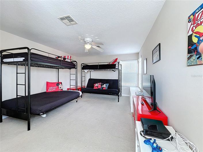 Image No.20-5 Bed Property for sale