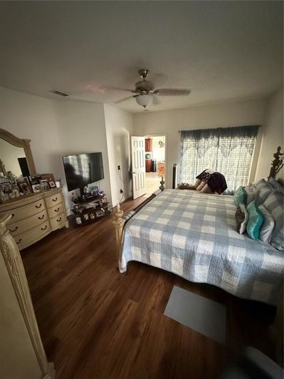 Image No.10-4 Bed House for sale