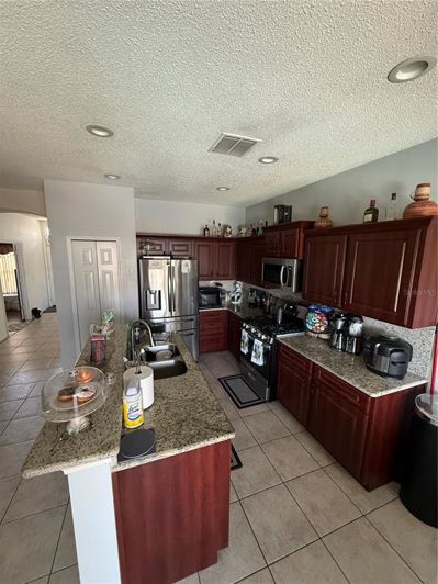 Image No.6-4 Bed House for sale