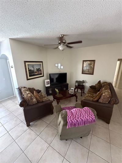 Image No.7-4 Bed House for sale