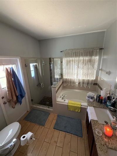 Image No.9-4 Bed House for sale