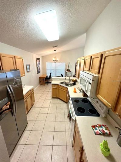 Image No.6-3 Bed Property for sale