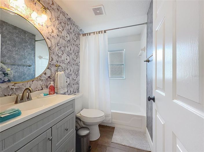 Image No.15-3 Bed House for sale