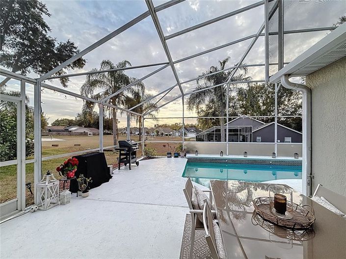 Image No.17-3 Bed House for sale