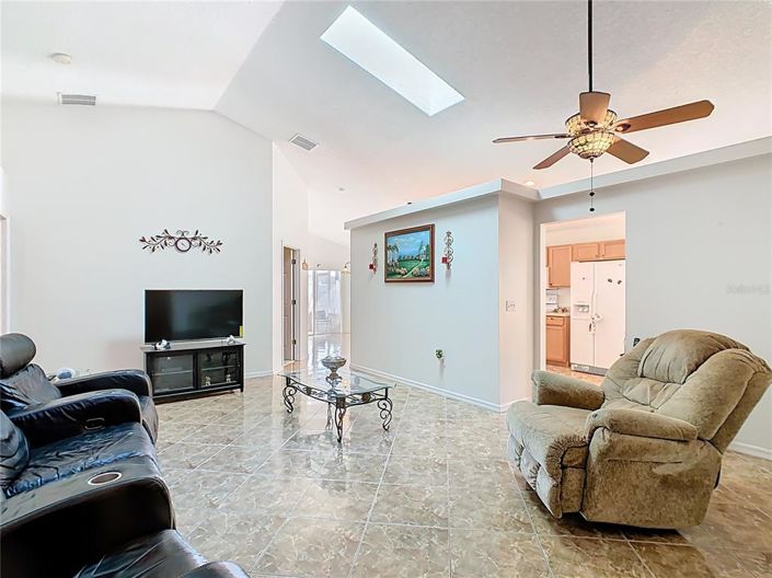 Image No.3-4 Bed Property for sale