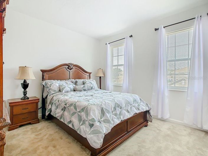 Image No.18-4 Bed House for sale