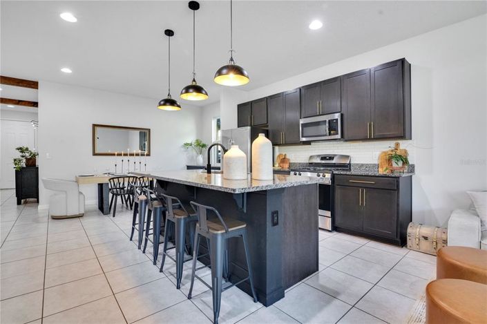 Image No.11-3 Bed Property for sale