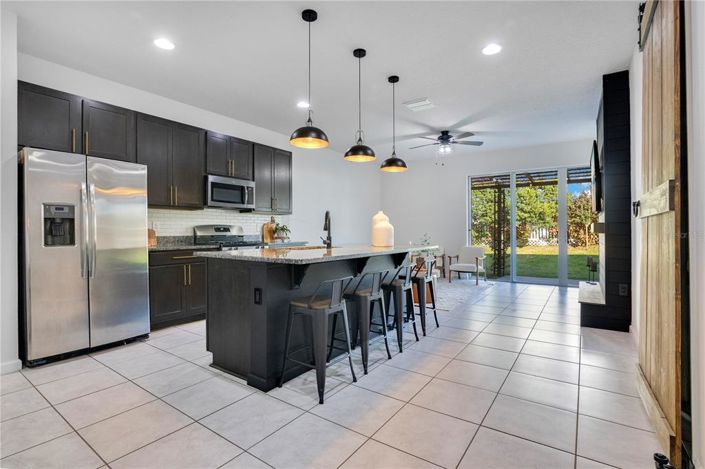 Image No.17-3 Bed Property for sale