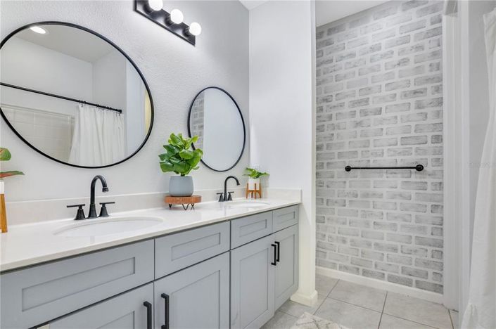 Image No.25-3 Bed House for sale