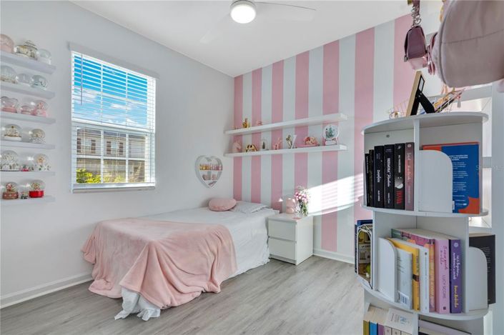 Image No.28-3 Bed Property for sale