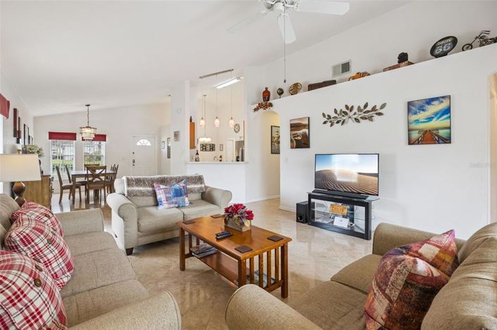 Image No.23-4 Bed House for sale