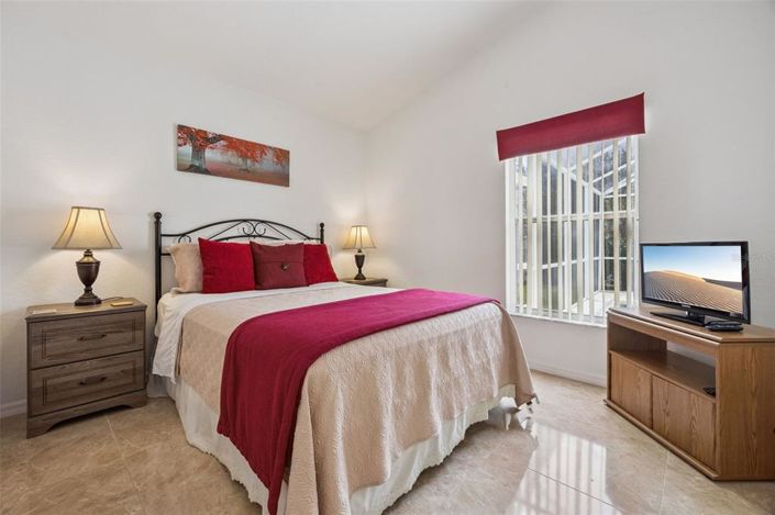 Image No.31-4 Bed House for sale