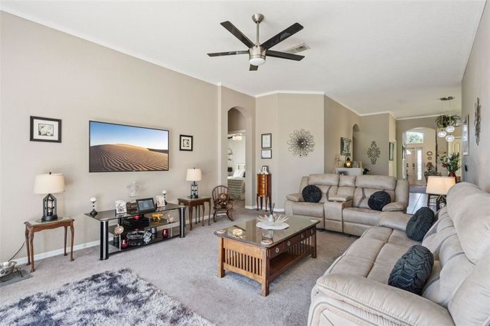 Image No.20-4 Bed House for sale