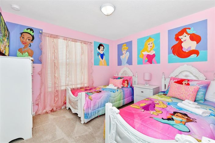 Image No.23-5 Bed Townhouse for sale