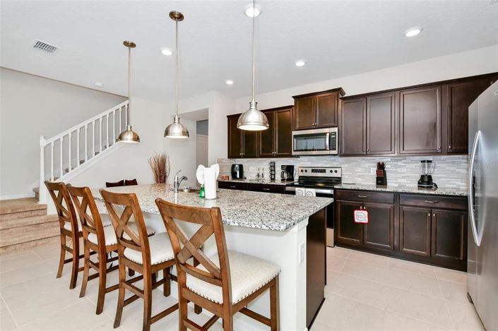 Image No.4-5 Bed Townhouse for sale