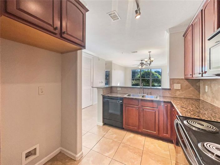 Image No.8-3 Bed Apartment for sale