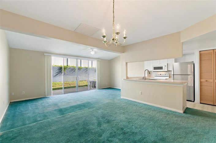 Image No.13-3 Bed Townhouse for sale