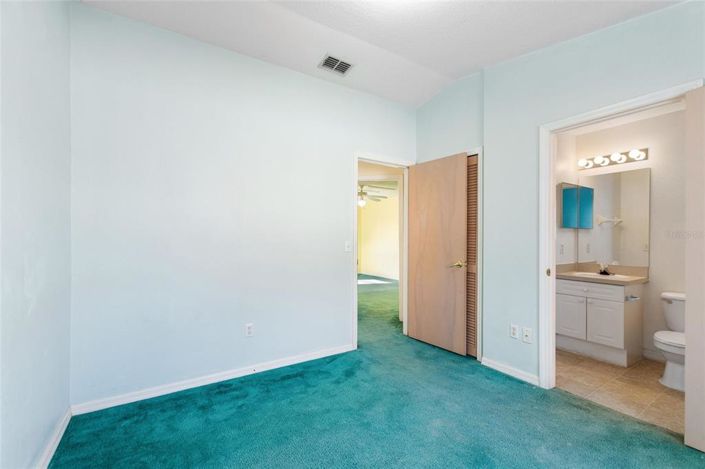 Image No.21-3 Bed Townhouse for sale