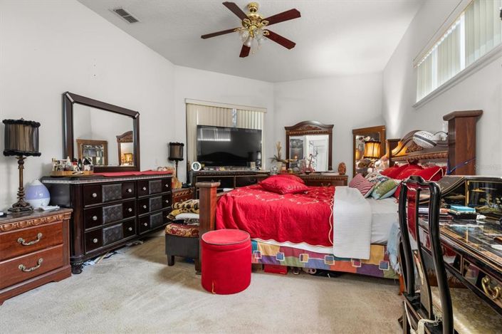 Image No.8-4 Bed Property for sale