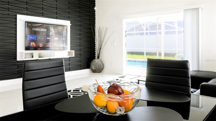 Image No.12-4 Bed Property for sale