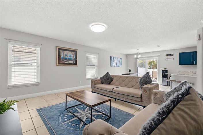 Image No.15-3 Bed Property for sale