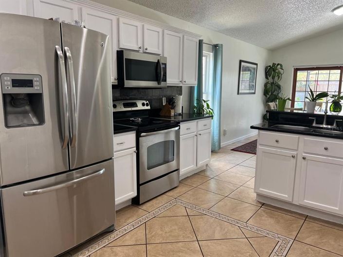 Image No.16-4 Bed Property for sale