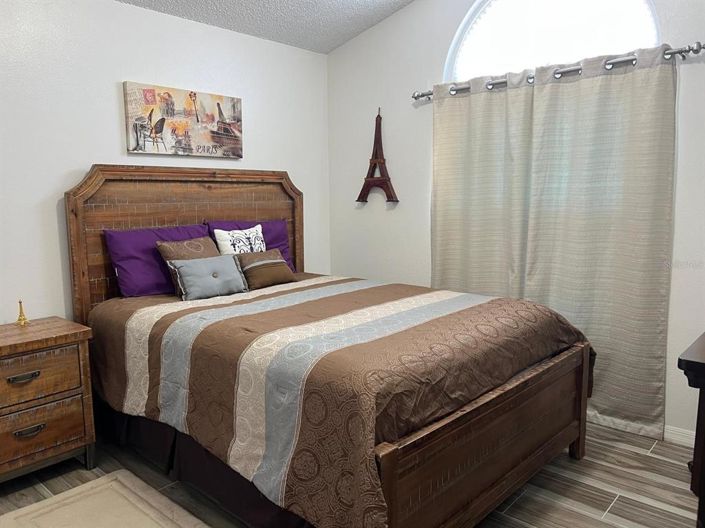 Image No.24-4 Bed House for sale