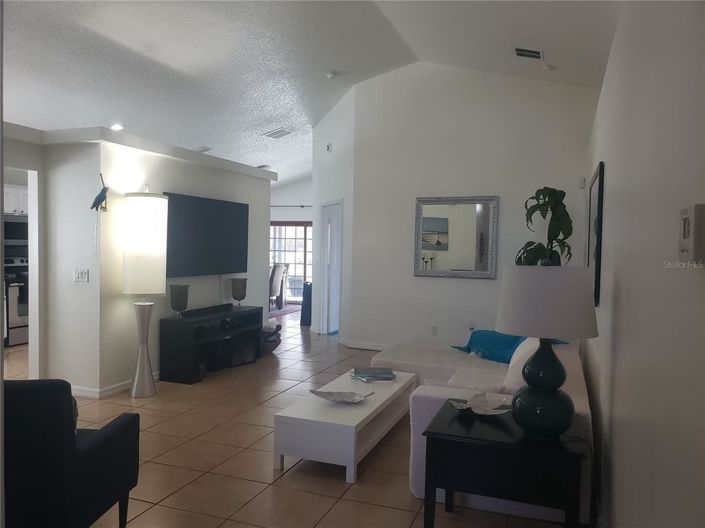 Image No.3-4 Bed Property for sale