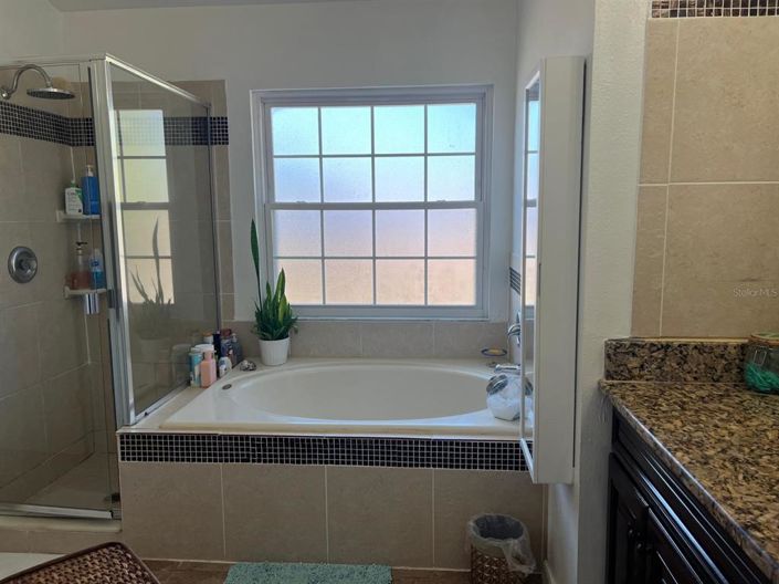 Image No.30-4 Bed House for sale