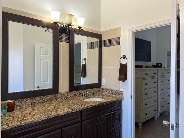 Image No.34-4 Bed House for sale