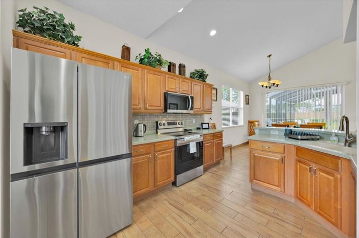 Image No.10-5 Bed Property for sale