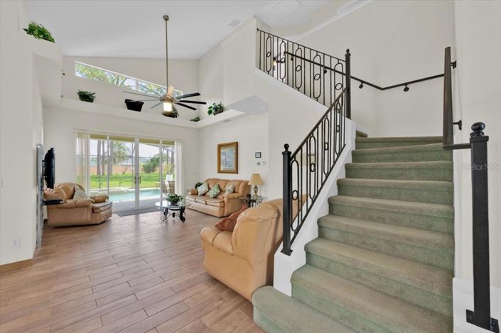 Image No.12-5 Bed House for sale