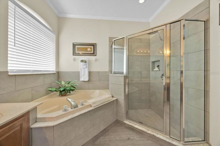 Image No.23-5 Bed House for sale