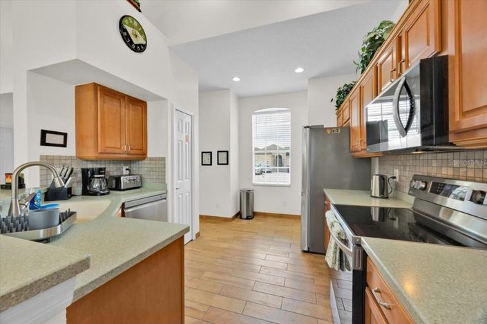 Image No.9-5 Bed House for sale