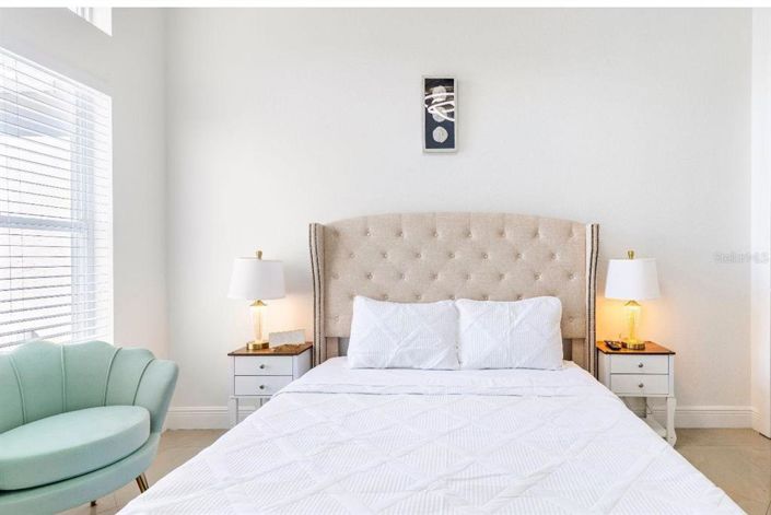 Image No.17-4 Bed House for sale