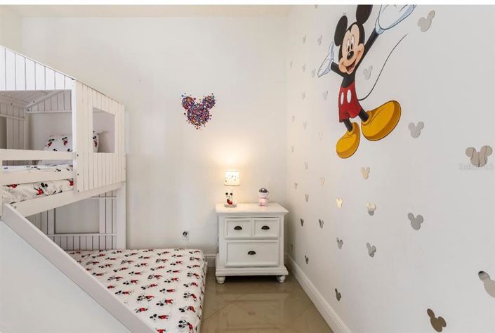 Image No.21-4 Bed House for sale