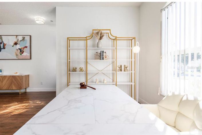 Image No.6-4 Bed Property for sale